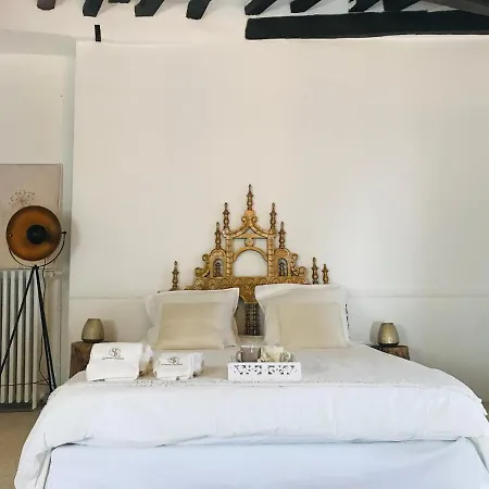 Le Saint Leonard Bed & Breakfast Montceaux-les-Provins